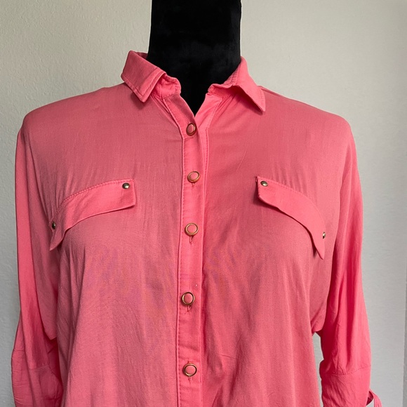 STUDIO F, Coral 🪸 Blouse - Picture 5 of 9